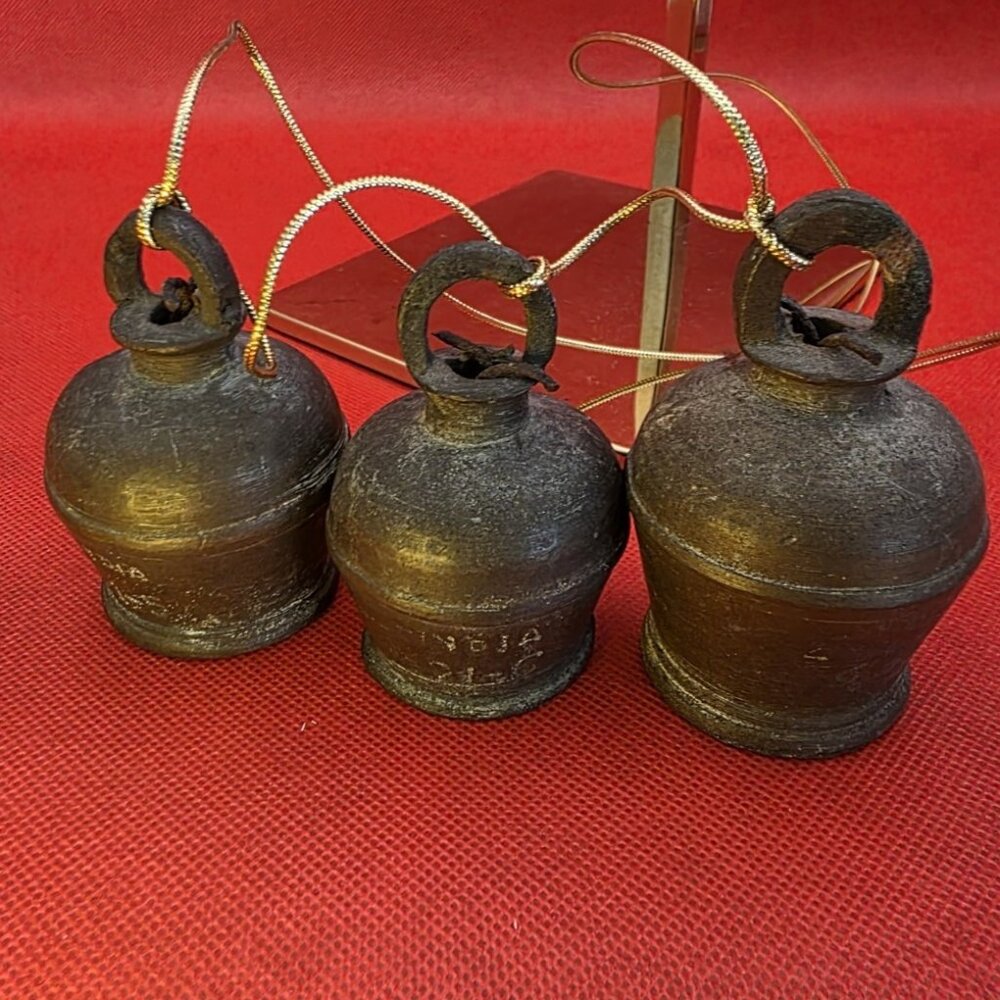 3 Bronze Bells India Religious Decorative Ceremonial Bell Vtg Pretty Pitch Ring